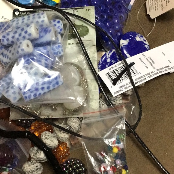 Mystery box … jewelry supplies and more .. I have so much … - Picture 6 of 6
